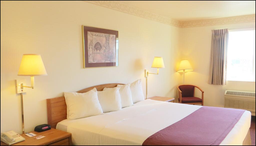 סנטרליה Peppermill Empress Inn מראה חיצוני תמונה